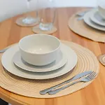 Apartment - - Free Parking - Sleeps 7 *