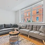 - - Free Parking - Sleeps 7
