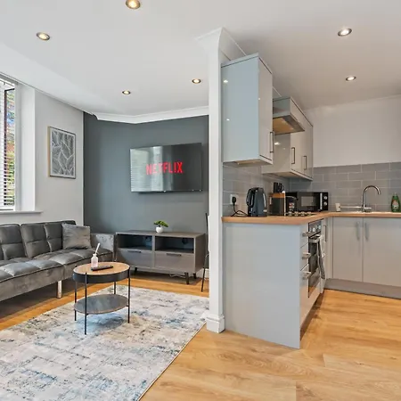 - - Free Parking - Sleeps 7 * Leeds (West Yorkshire)