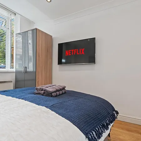 - - Free Parking - Sleeps 7 Apartament Leeds (West Yorkshire)